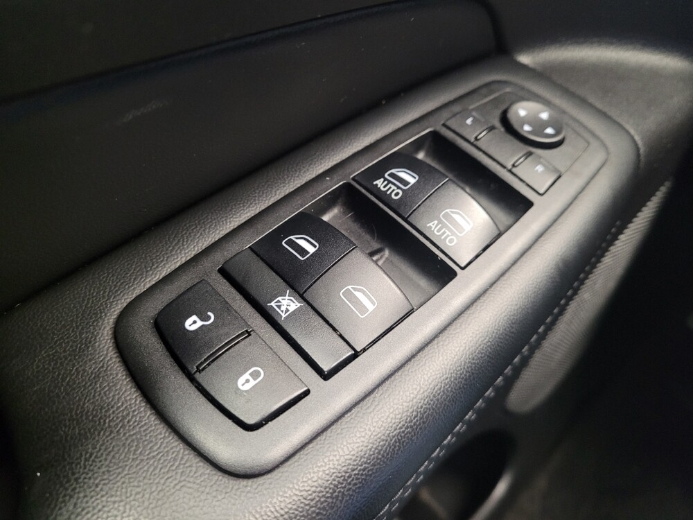 2018 Jeep Grand Cherokee in Maple Heights, OH 44137 - 18105786 27