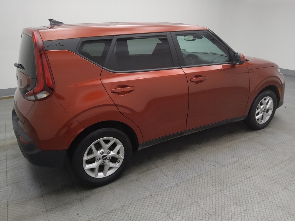 2022 Kia Soul in Lombard, IL 60148 - 18105794 10
