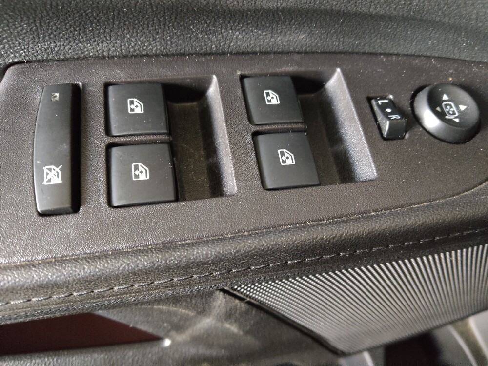 2017 Chevrolet Equinox in Raleigh, NC 27604 - 18105796 27