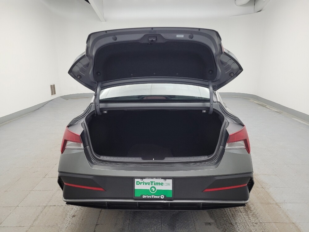 2025 Hyundai Elantra in Louisville, KY 40258 - 18105799 29