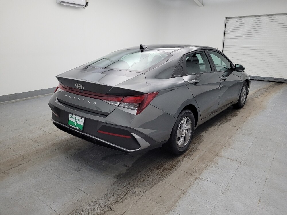2025 Hyundai Elantra in Louisville, KY 40258 - 18105799 9