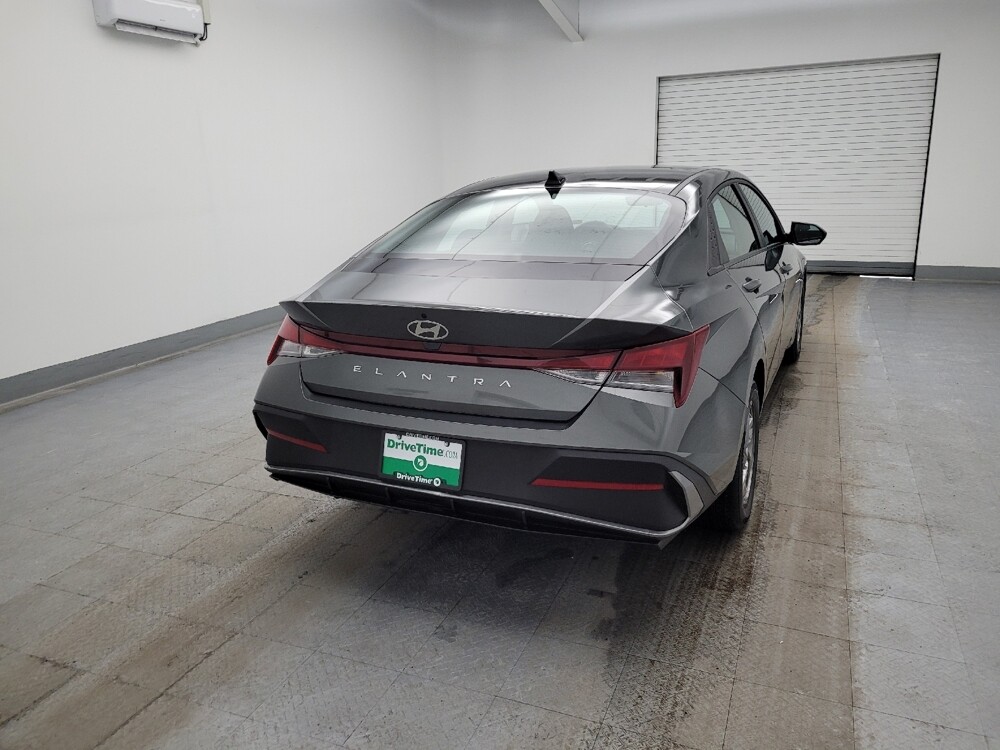2025 Hyundai Elantra in Louisville, KY 40258 - 18105799 7