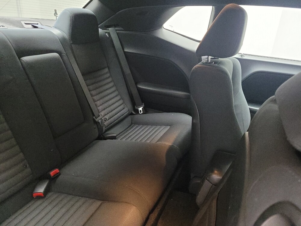 2013 Dodge Challenger in Taylor, MI 48180 - 18105801 19