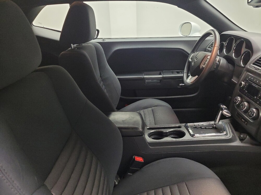 2013 Dodge Challenger in Taylor, MI 48180 - 18105801 21