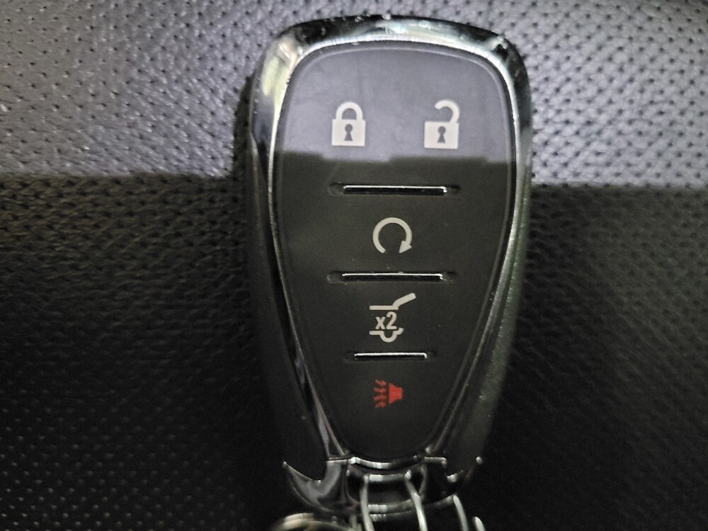 2018 Chevrolet Equinox in Temple Hills, MD 20746 - 18105809 32