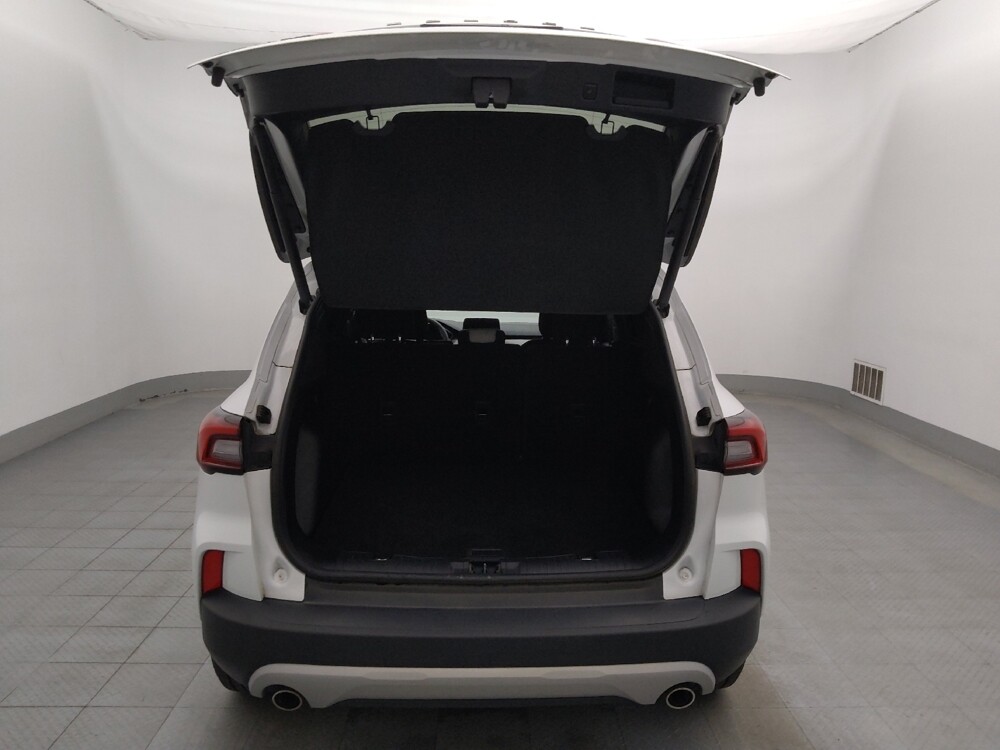 2023 Ford Escape in Tampa, FL 33619 - 18105822 29