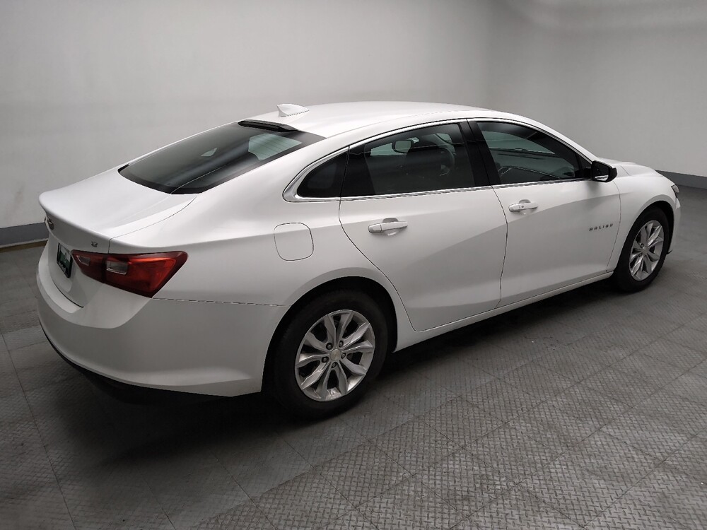 2023 Chevrolet Malibu in Peoria, IL 61615 - 18105829 10