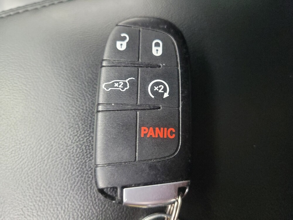 2018 Jeep Grand Cherokee in Mishawaka, IN 46545 - 18105841 32