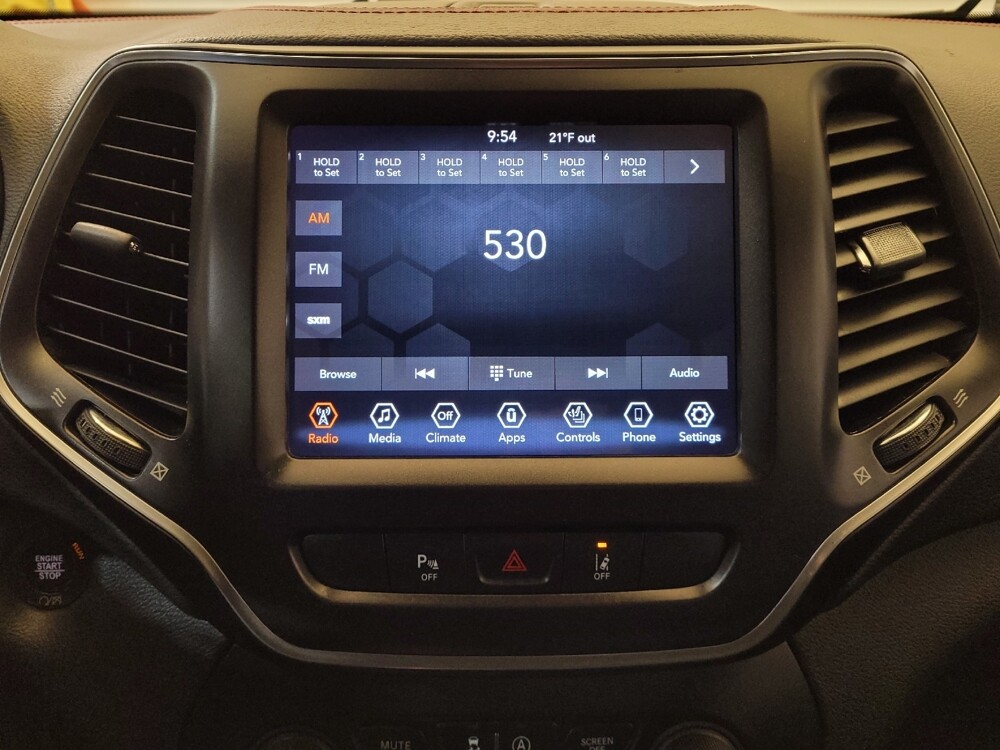 2021 Jeep Cherokee in Cincinnati, OH 45255 - 18105845 25