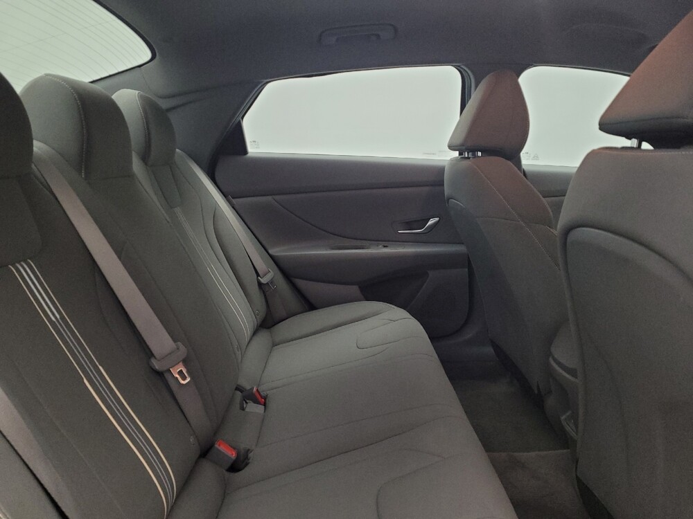 2024 Hyundai Elantra in Cincinnati, OH 45255 - 18105852 19