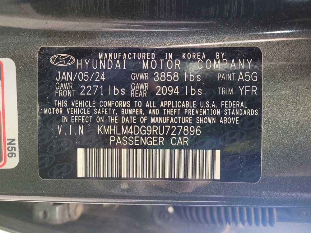 2024 Hyundai Elantra in Cincinnati, OH 45255 - 18105852 33