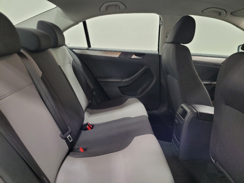 2017 Volkswagen Jetta in Plymouth Meeting, PA 19462 - 18105855 19