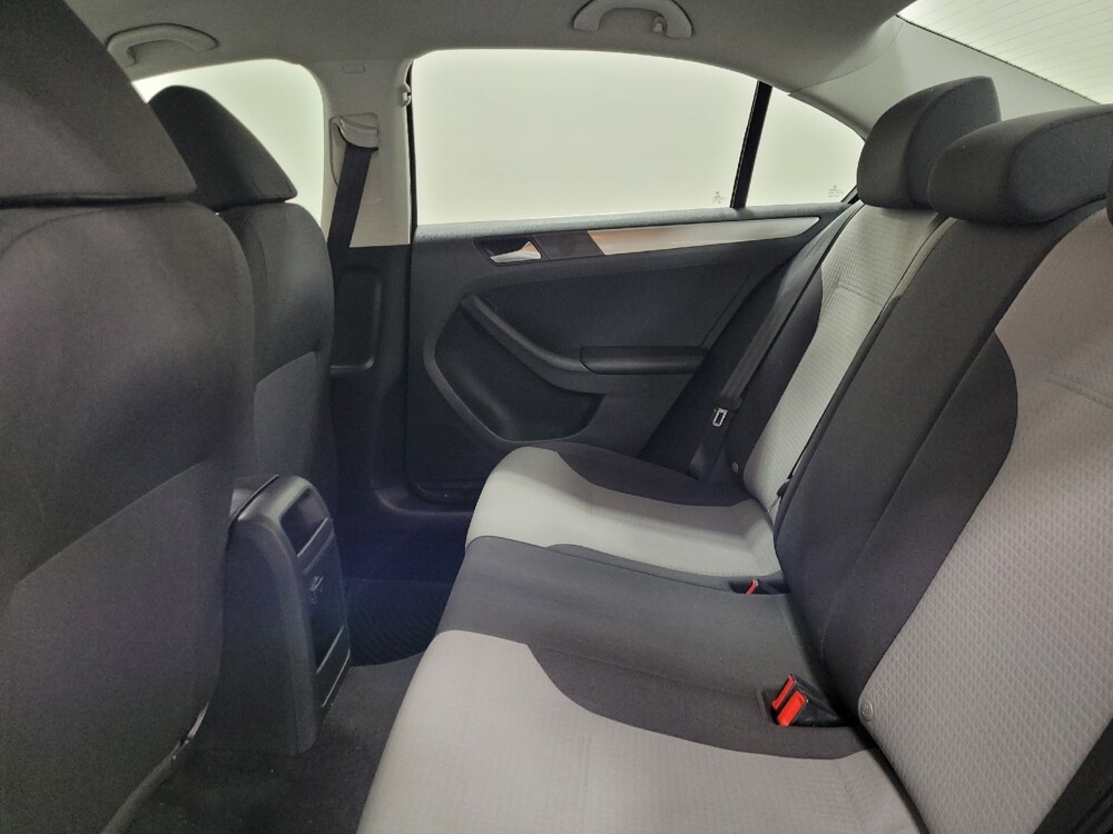 2017 Volkswagen Jetta in Plymouth Meeting, PA 19462 - 18105855 18