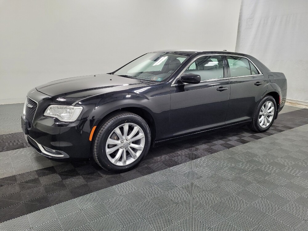 2015 Chrysler 300 in Plymouth Meeting, PA 19462 - 18105869 2