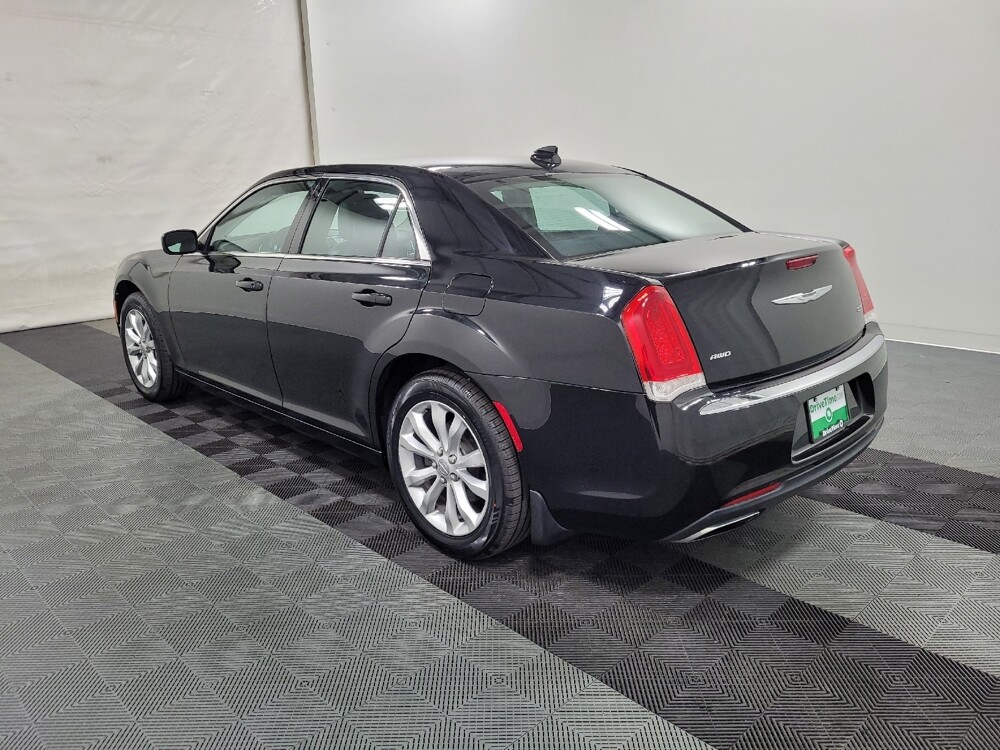 2015 Chrysler 300 in Plymouth Meeting, PA 19462 - 18105869 3