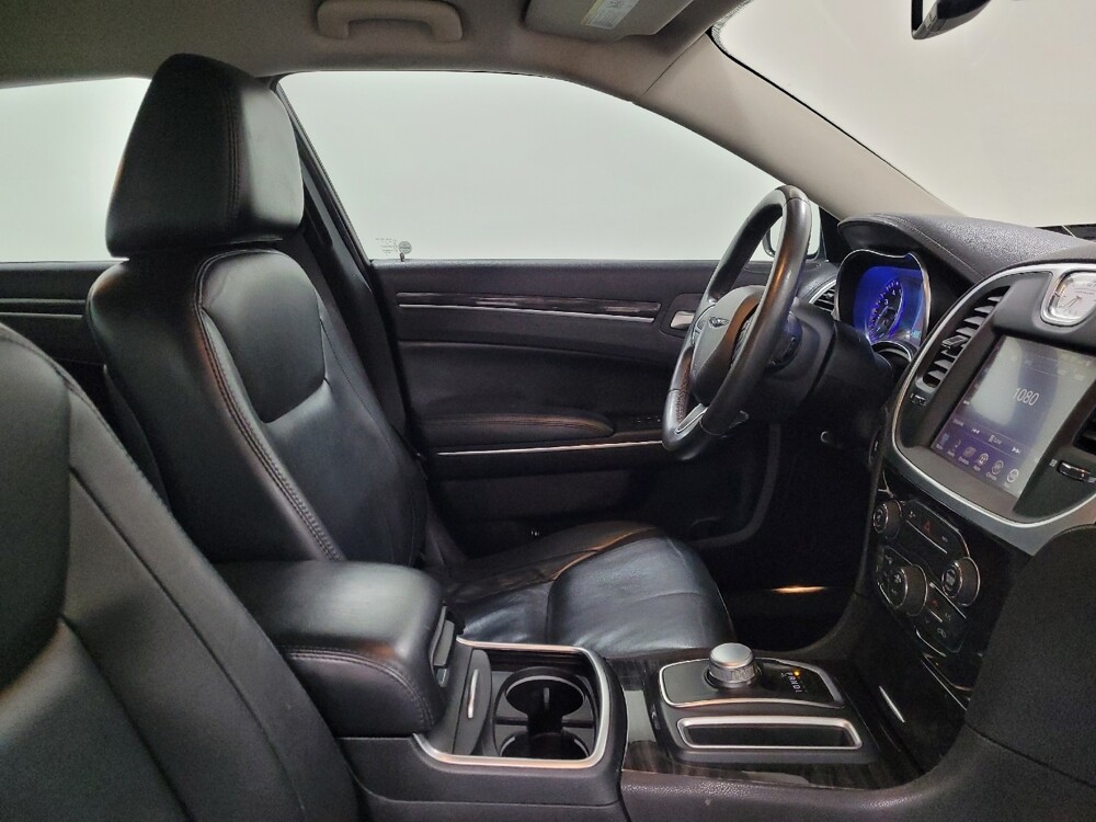 2015 Chrysler 300 in Plymouth Meeting, PA 19462 - 18105869 21