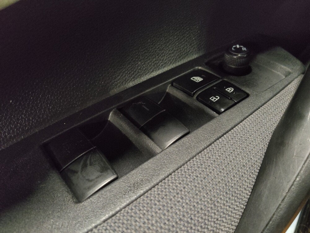 2021 Toyota Corolla in Orlando, FL 32808 - 18105870 27