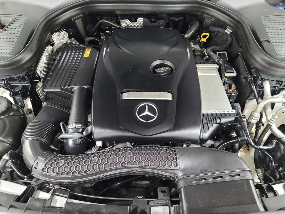 2018 Mercedes-Benz GLC 300 in Plymouth Meeting, PA 19462 - 18105873 30