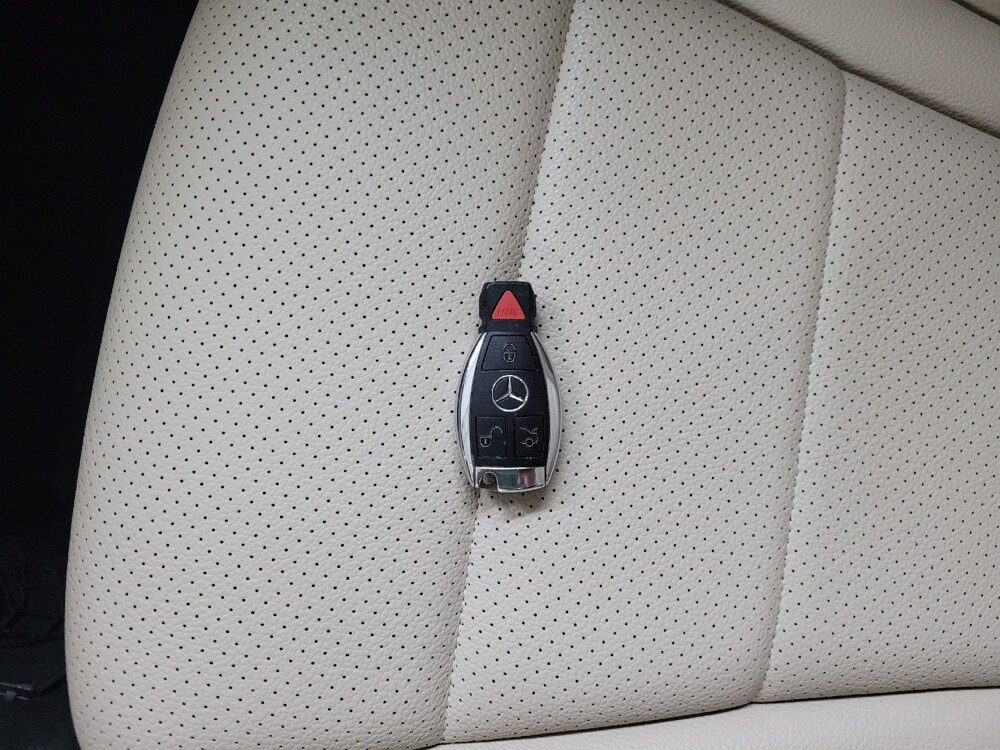 2018 Mercedes-Benz GLC 300 in Plymouth Meeting, PA 19462 - 18105873 32