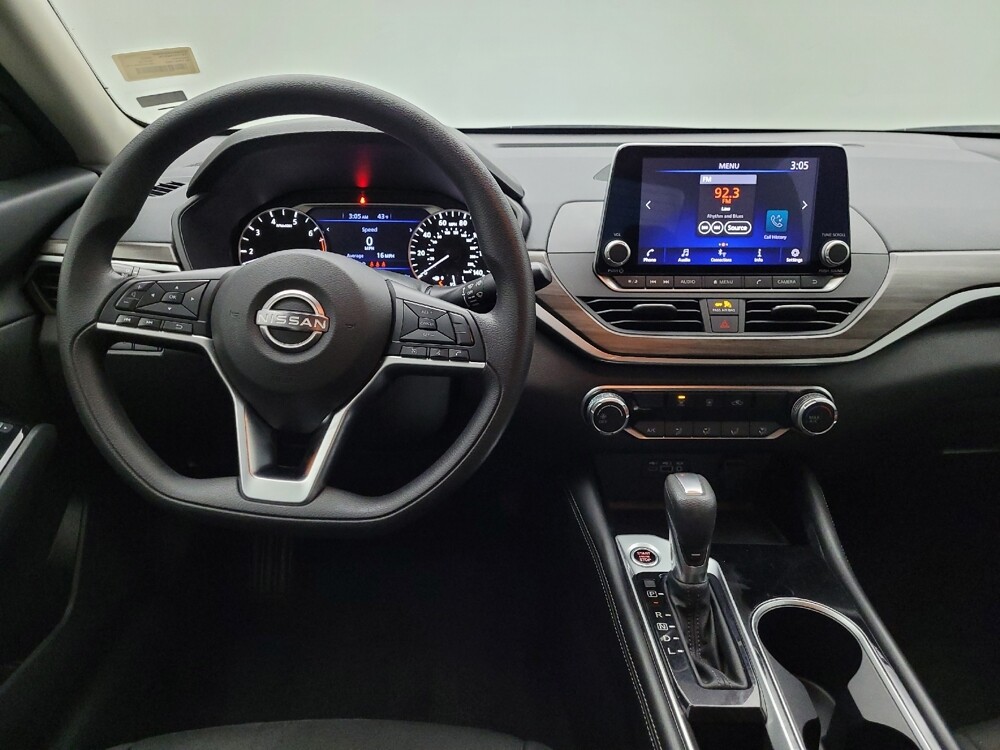 2023 Nissan Altima in Des Moines, IA 50310 - 18105883 22