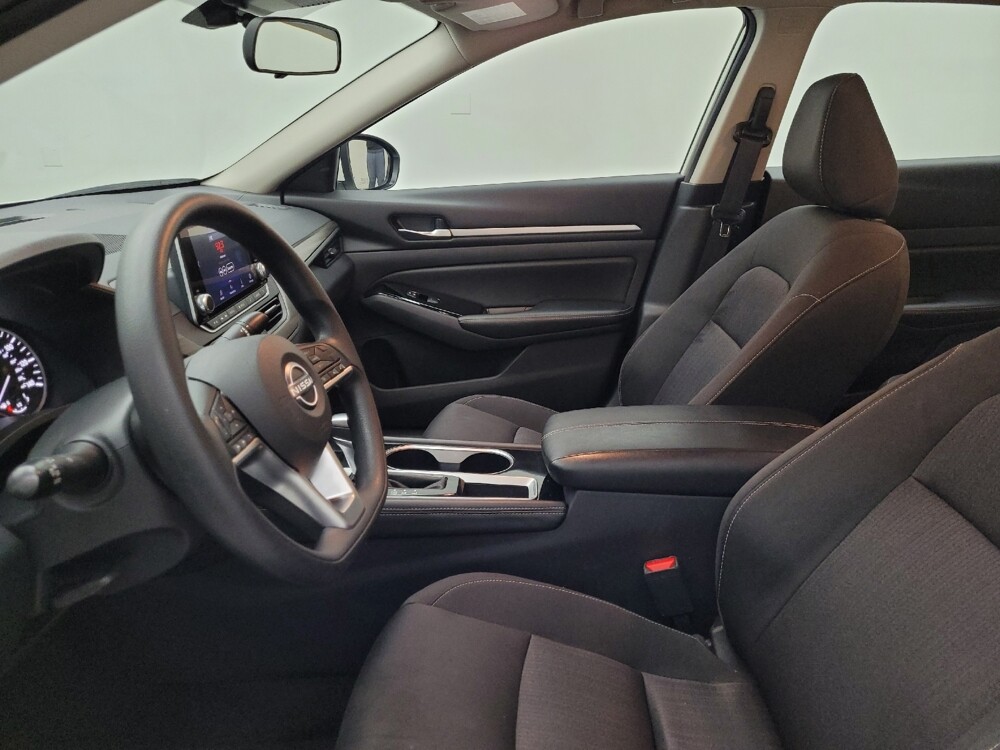 2023 Nissan Altima in Des Moines, IA 50310 - 18105883 17