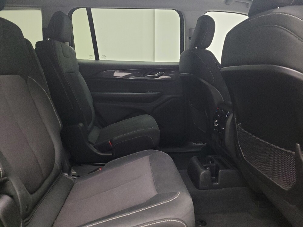 2023 Jeep Grand Cherokee L in Taylor, MI 48180 - 18105888 19