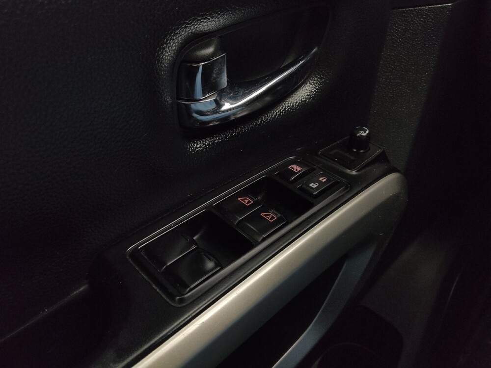 2018 Nissan Titan in Des Moines, IA 50310 - 18105891 27