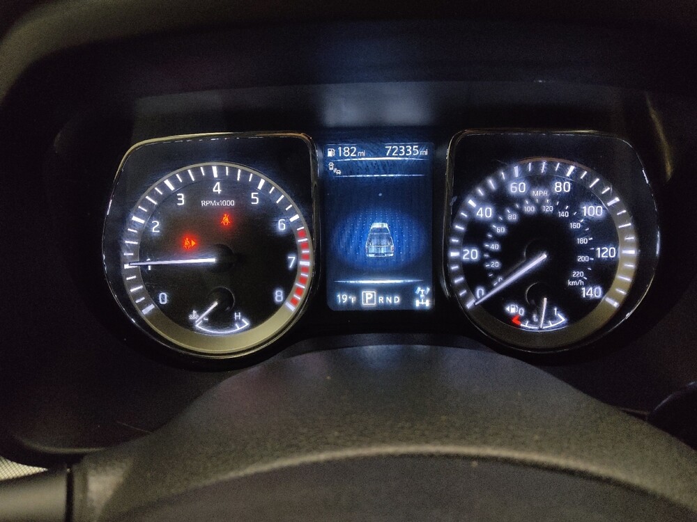 2018 Nissan Titan in Des Moines, IA 50310 - 18105891 23