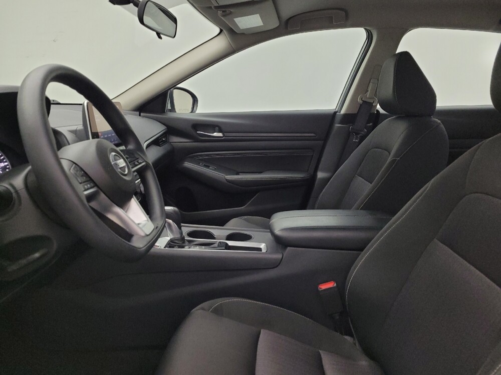 2020 Nissan Altima in Louisville, KY 40258 - 18105899 17