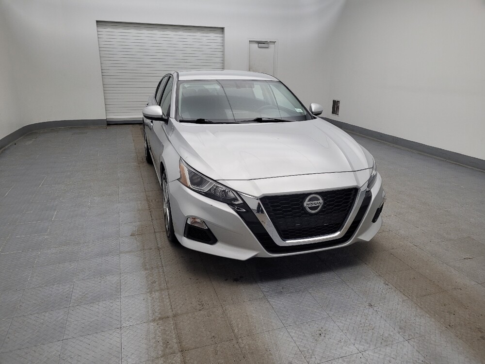 2020 Nissan Altima in Louisville, KY 40258 - 18105899 14