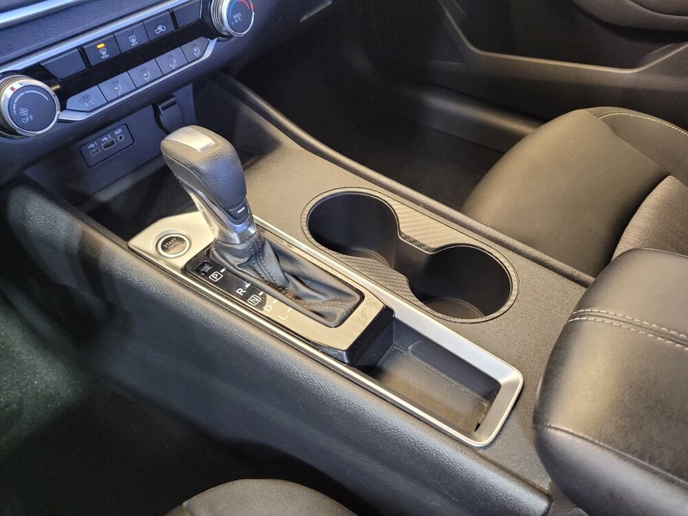 2020 Nissan Altima in Louisville, KY 40258 - 18105899 26