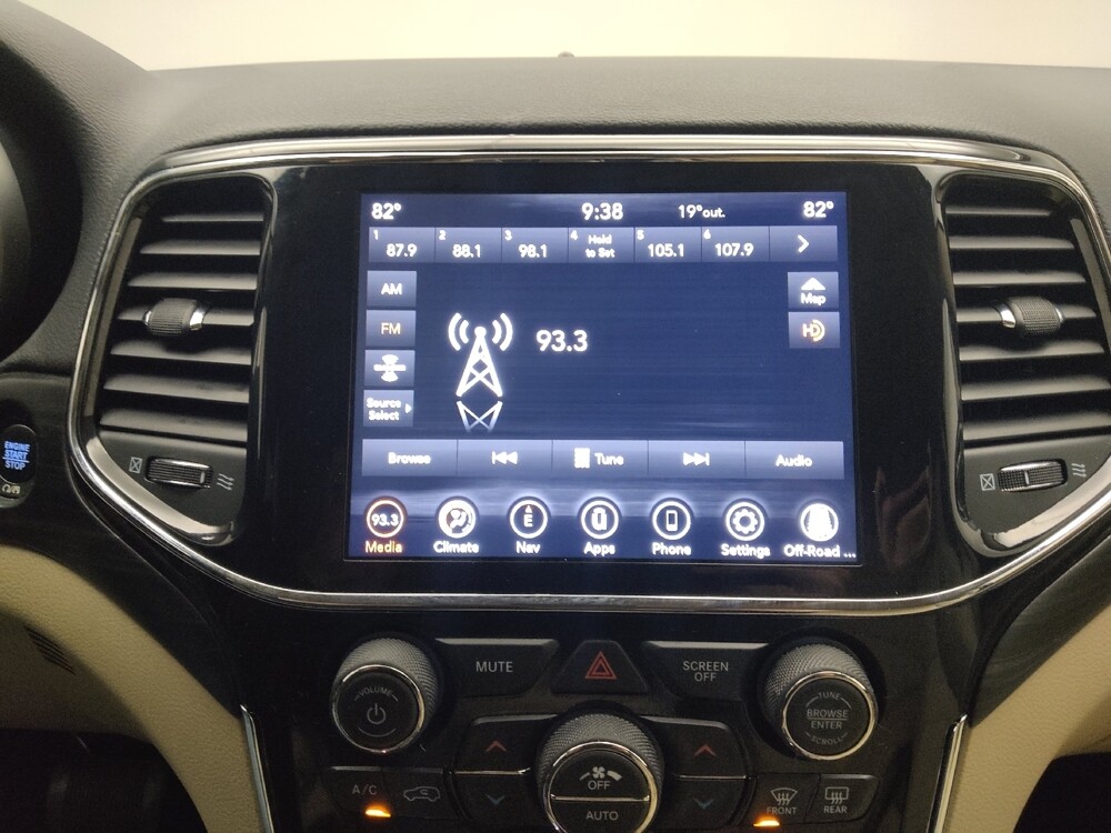 2022 Jeep Grand Cherokee in Des Moines, IA 50310 - 18105901 25