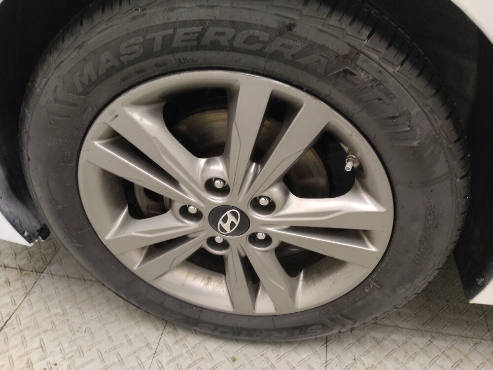 2018 Hyundai Elantra in Lombard, IL 60148 - 18105902 31