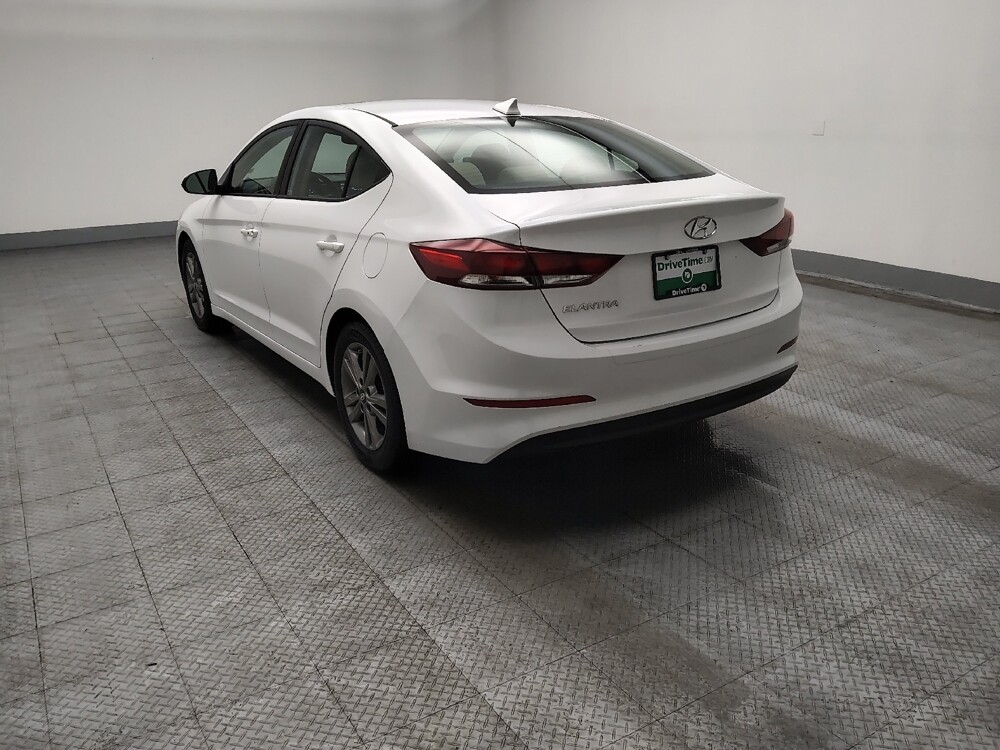 2018 Hyundai Elantra in Lombard, IL 60148 - 18105902 5