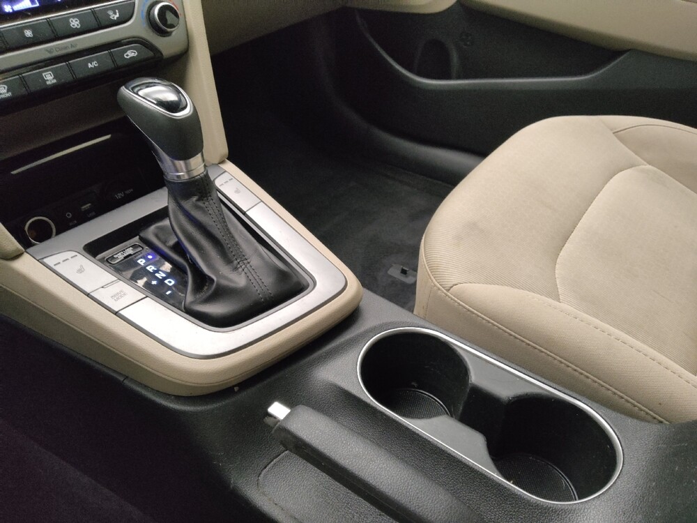 2018 Hyundai Elantra in Lombard, IL 60148 - 18105902 26