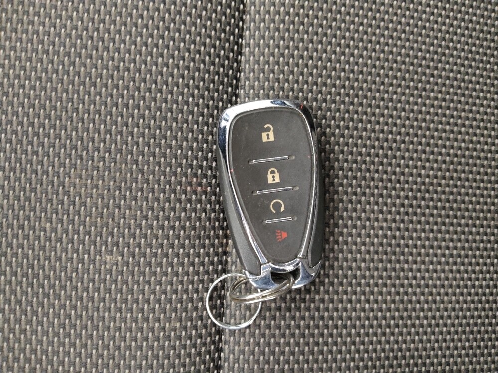 2019 Chevrolet Traverse in Wichita, KS 67207 - 18105908 32