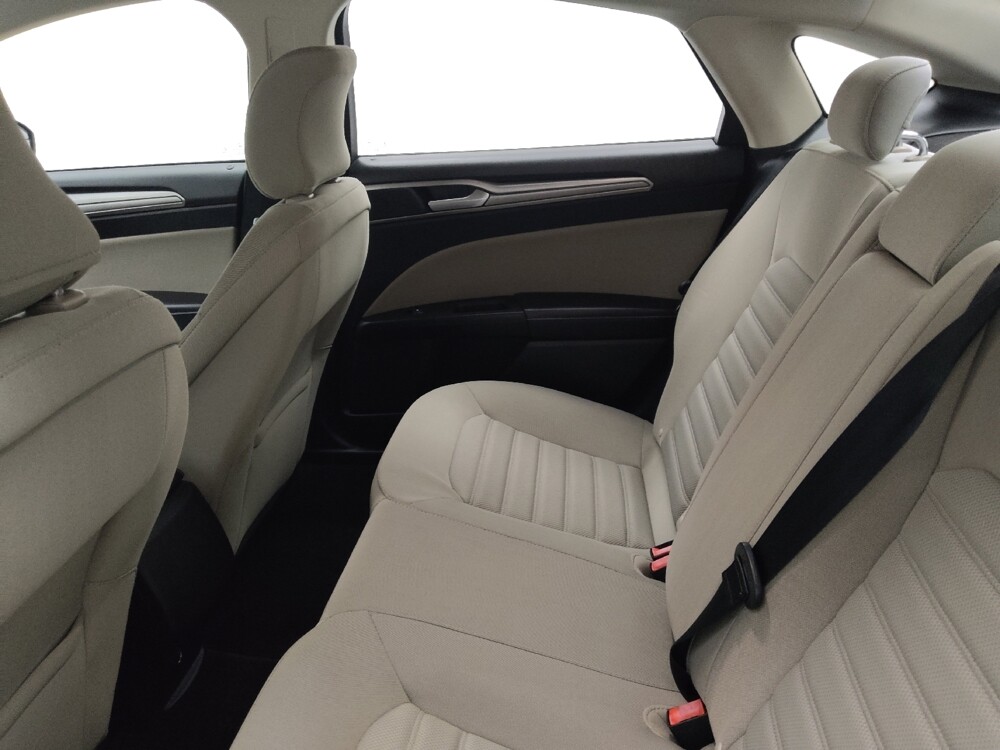 2018 Ford Fusion in Lombard, IL 60148 - 18105919 18