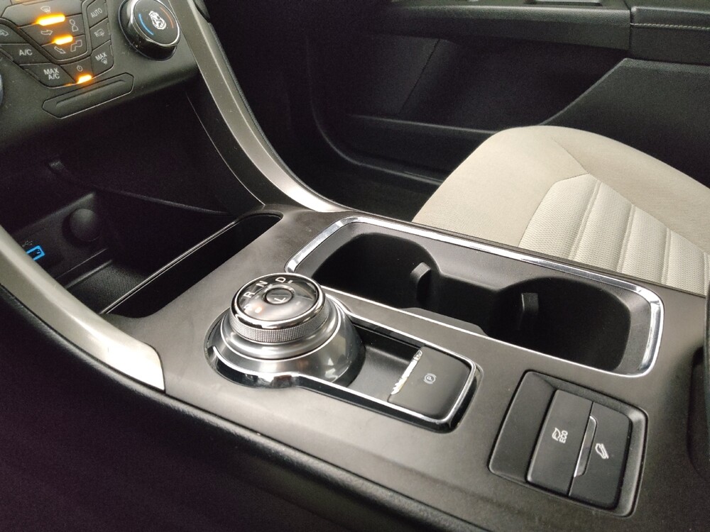 2018 Ford Fusion in Lombard, IL 60148 - 18105919 26