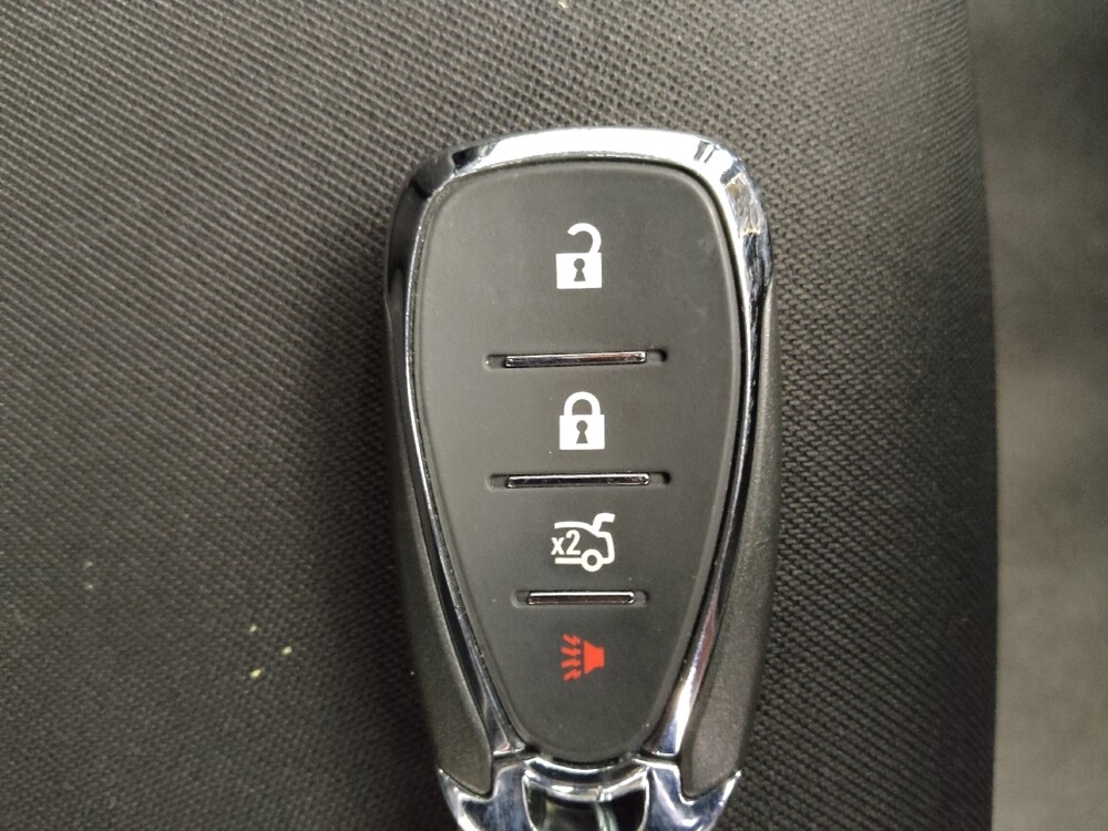 2023 Chevrolet Malibu in Lombard, IL 60148 - 18105920 32