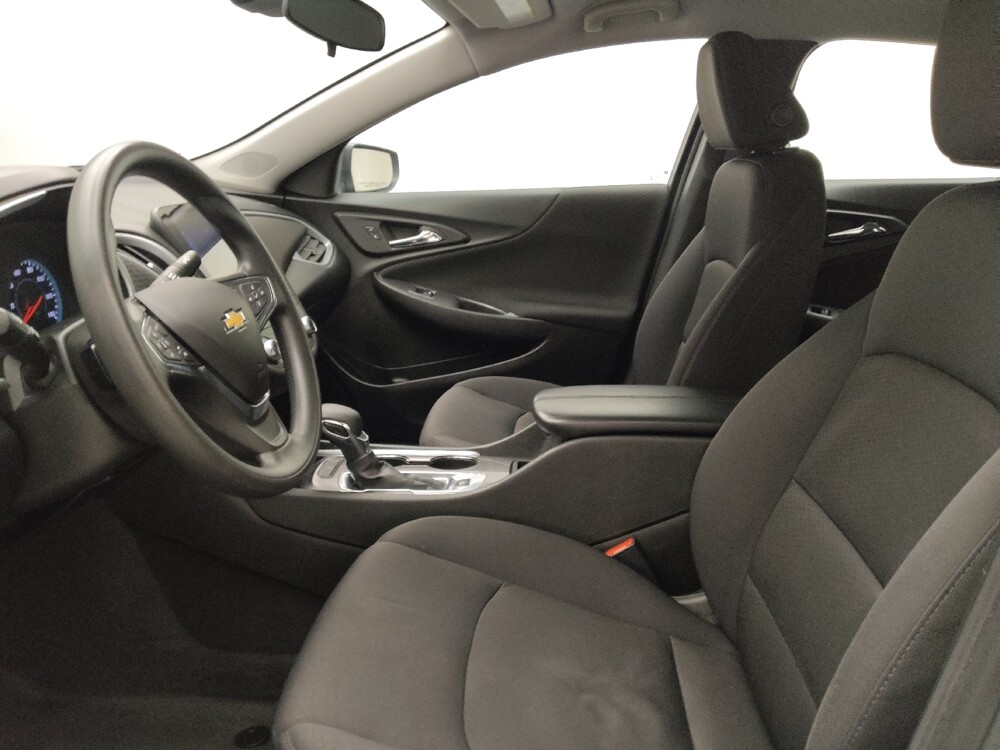 2023 Chevrolet Malibu in Lombard, IL 60148 - 18105920 17