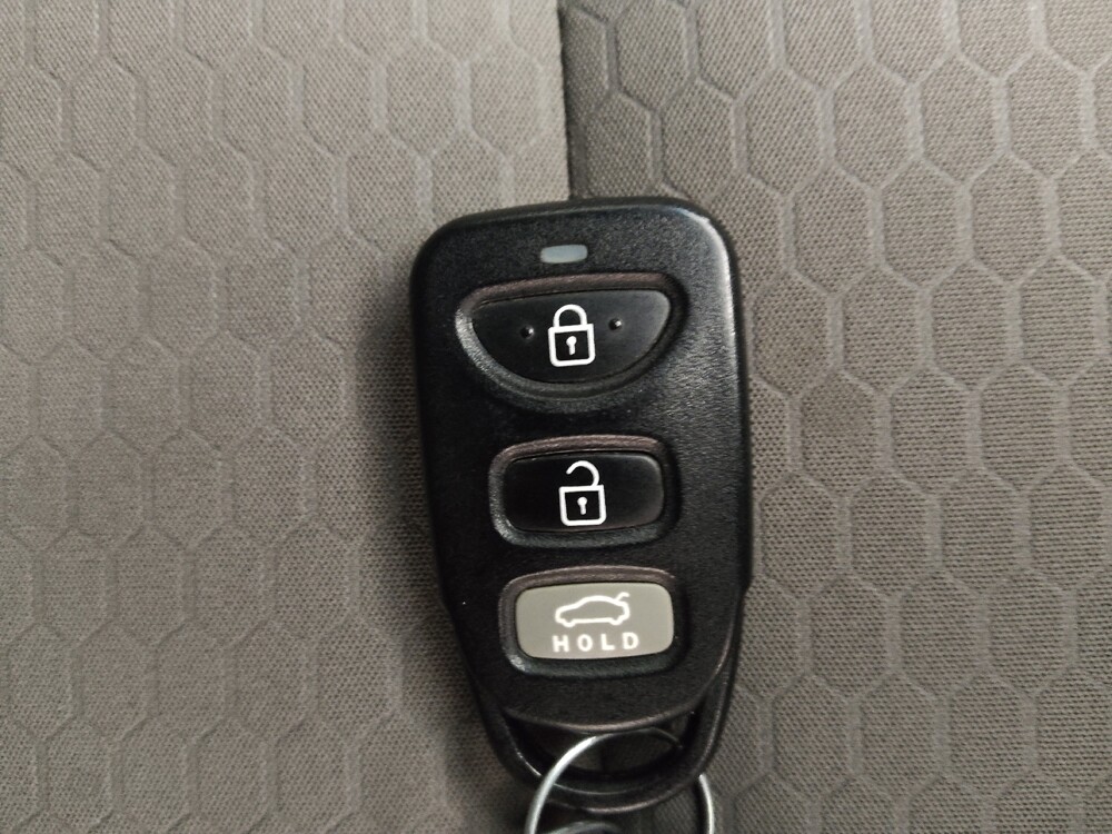 2020 Hyundai Elantra in Midlothian, IL 60445 - 18105929 32