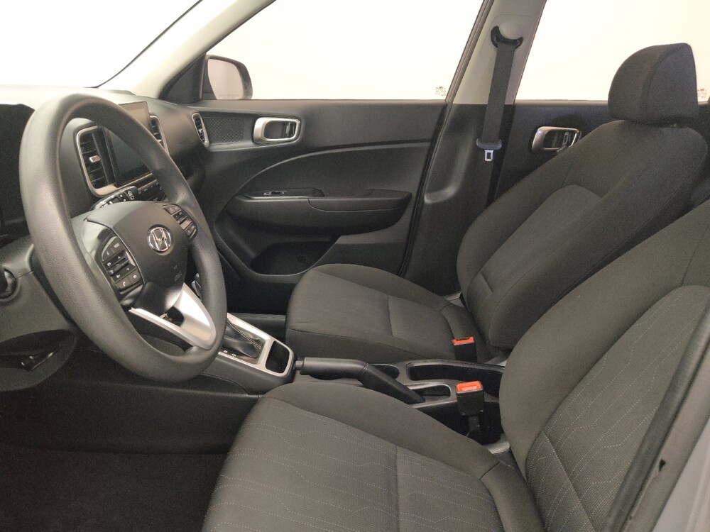 2021 Hyundai Venue in Clearwater, FL 33764 - 18105931 17