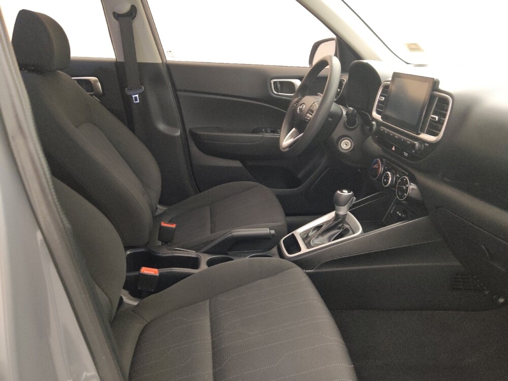 2021 Hyundai Venue in Clearwater, FL 33764 - 18105931 21