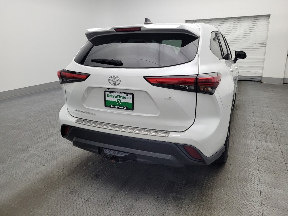 2022 Toyota Highlander in Orlando, FL 32808 - 18105933 7