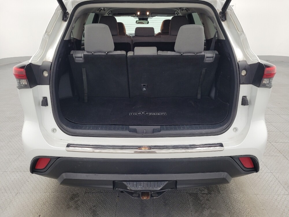 2022 Toyota Highlander in Orlando, FL 32808 - 18105933 29