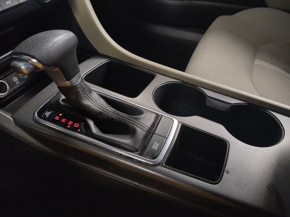 2018 Kia Optima in Houston, TX 77074 - 18105938 26