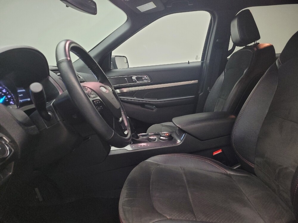 2018 Ford Explorer in Eastpointe, MI 48021 - 18105948 17