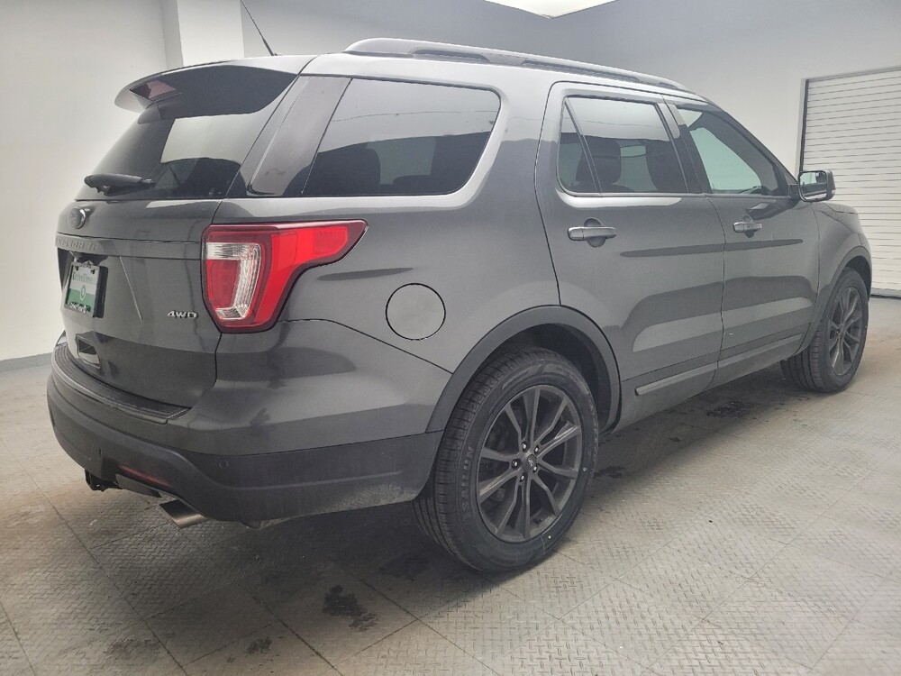 2018 Ford Explorer in Eastpointe, MI 48021 - 18105948 10