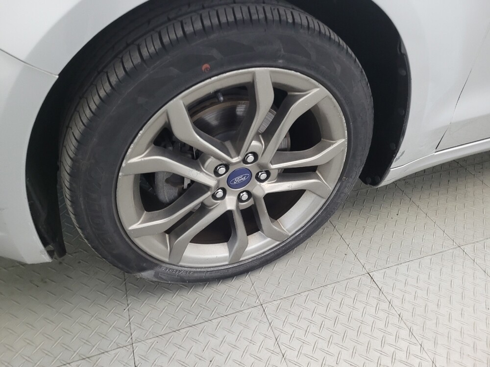 2017 Ford Fusion in Temple Hills, MD 20746 - 18105960 31