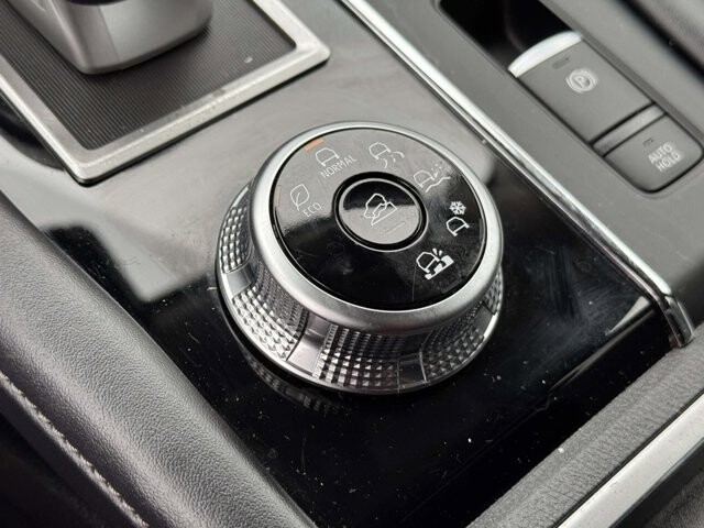 2024 Mitsubishi Outlander in Winchester, VA 22602 - 18105976 21